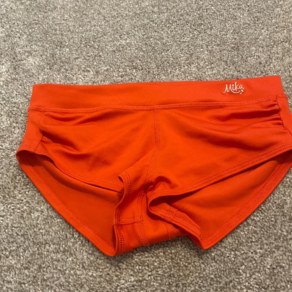Mika Betty Shorts Hot Bikram Yoga Aerial Pole